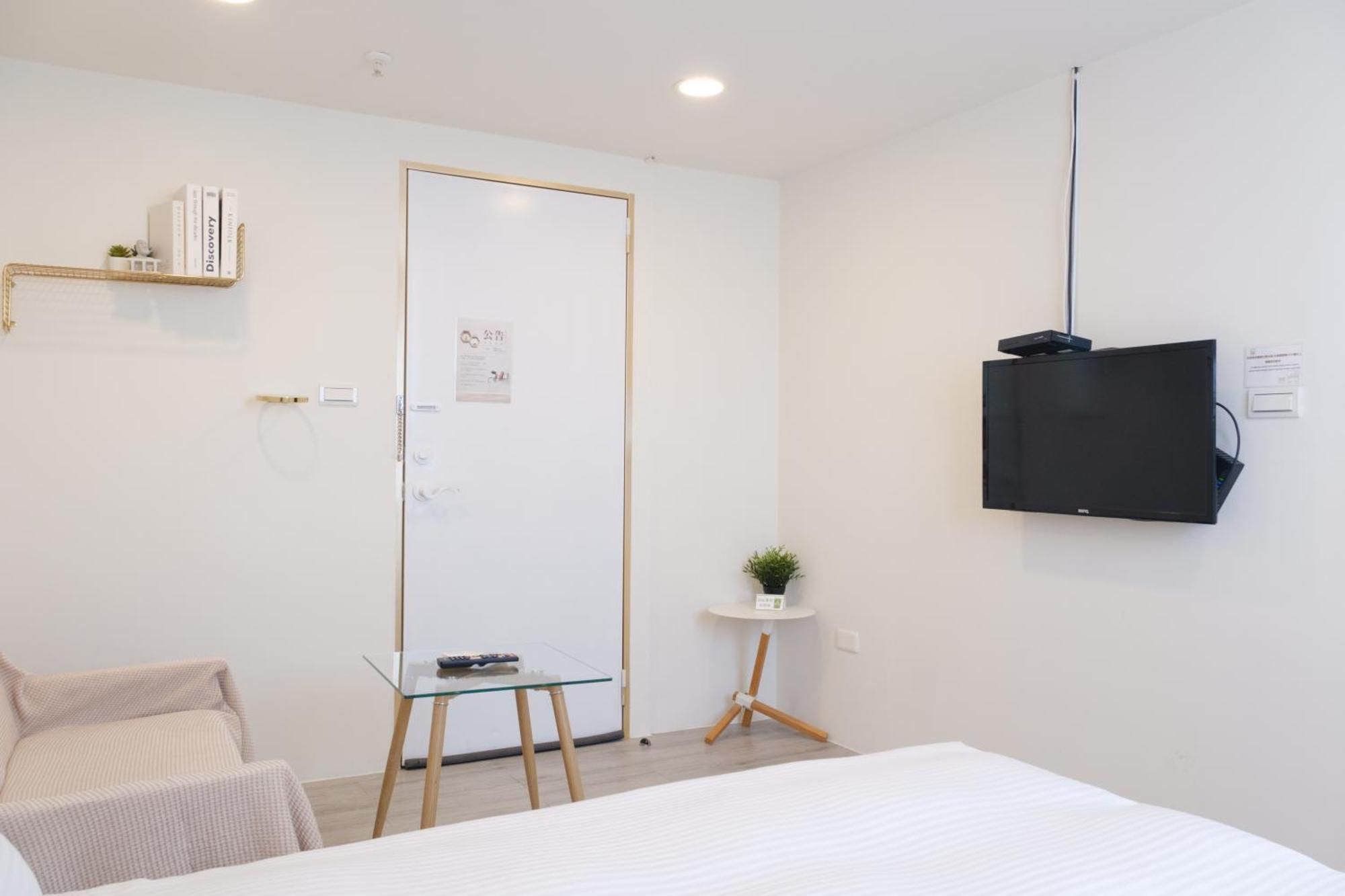 See U Apartment Тайнан Екстериор снимка