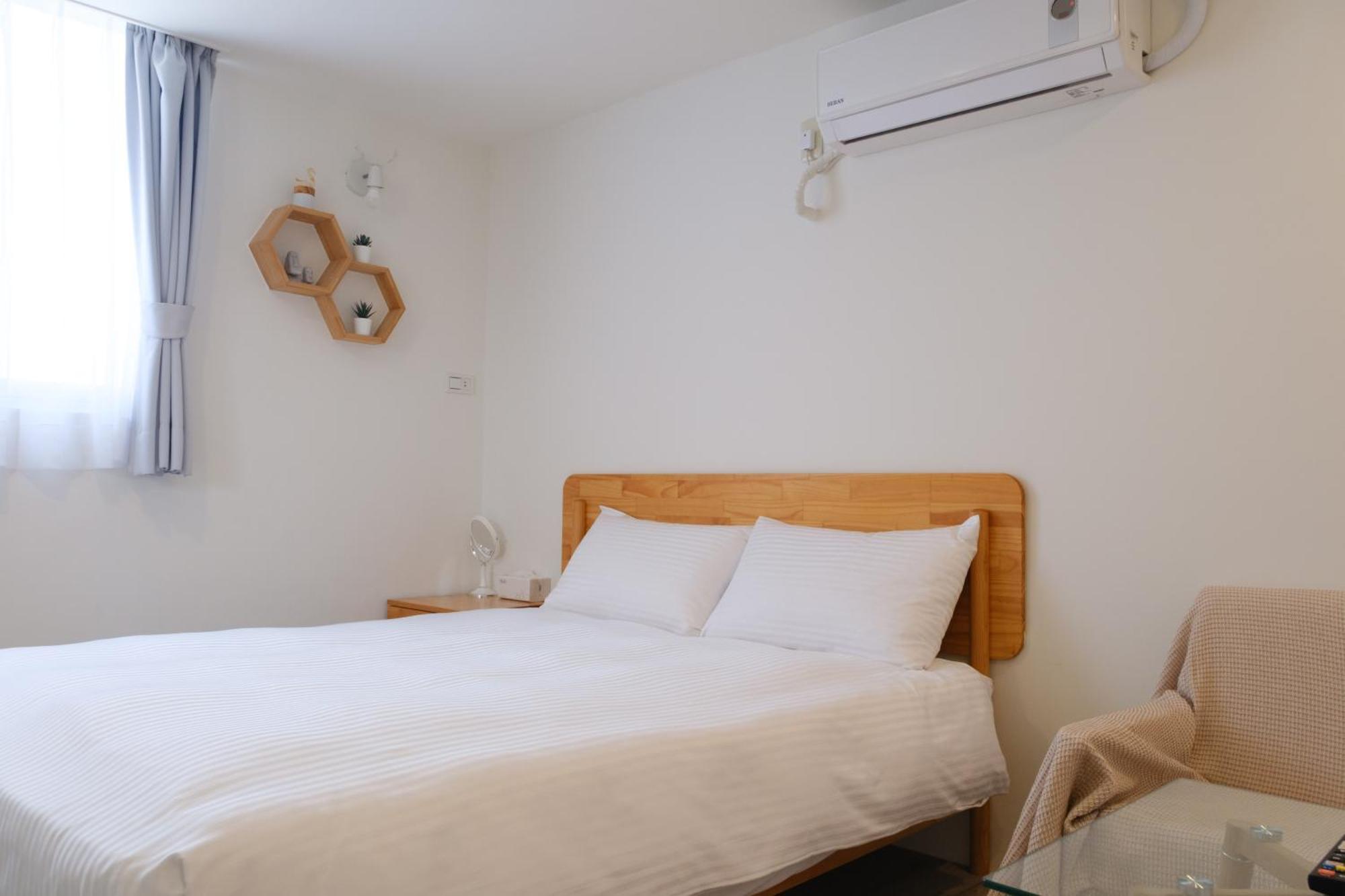 See U Apartment Тайнан Екстериор снимка
