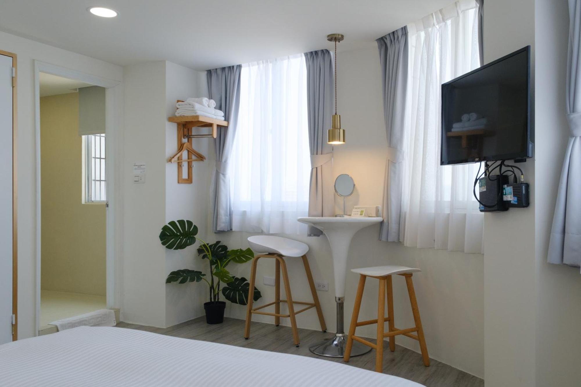 See U Apartment Тайнан Екстериор снимка